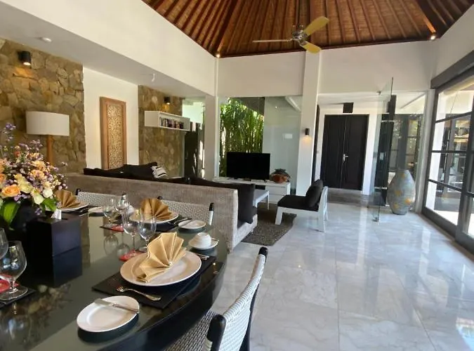 Lotus Luxury 4* Seminyak (Bali)