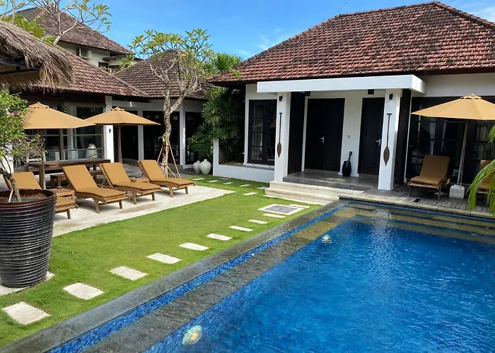 Lotus Luxury Seminyak (Bali)