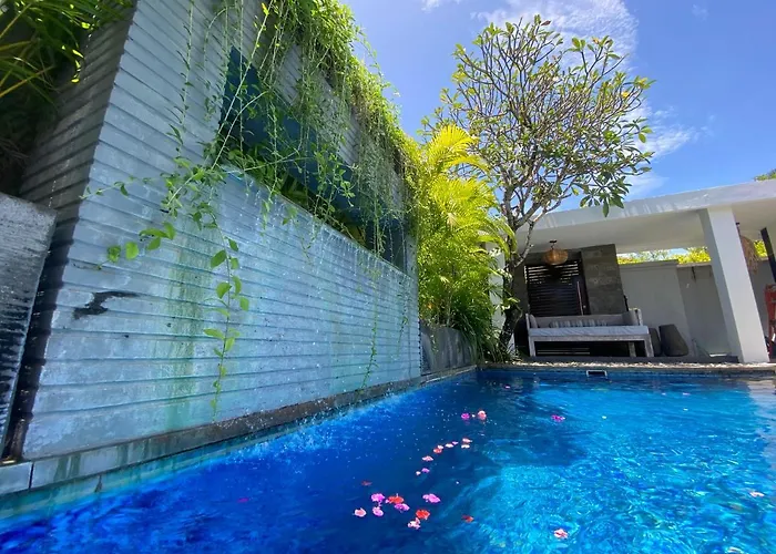 Lotus Luxury 4*