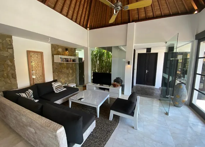 Lotus Luxury 4* Seminyak (Bali)