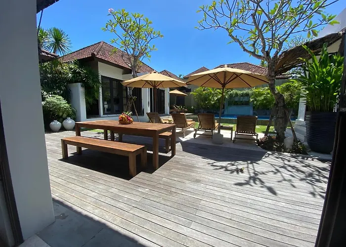 Lotus Luxury 4* Seminyak (Bali)