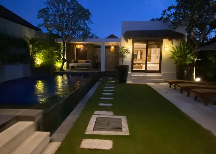 Lotus Luxury 4* Seminyak (Bali)