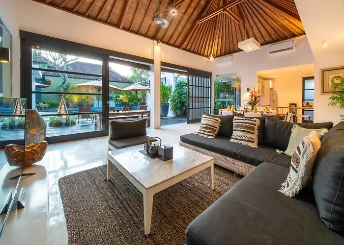Lotus Luxury Seminyak (Bali)