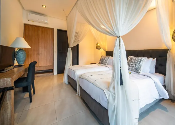 Guest house Lotus Luxury 4*